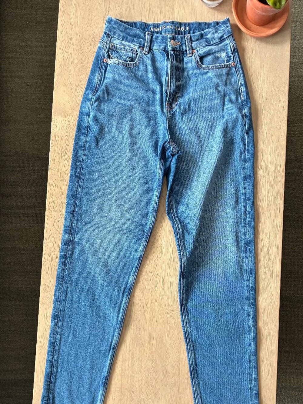 American Eagle Curvy Mom Jeans Size 8 Long